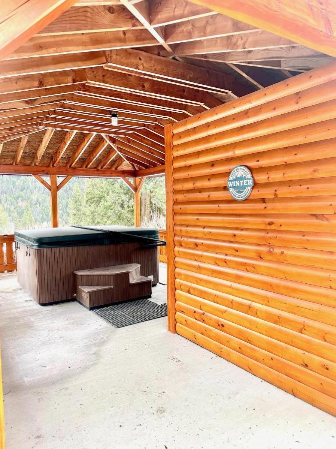 Camels Hump Guest Ranch Lumby Εξωτερικό φωτογραφία